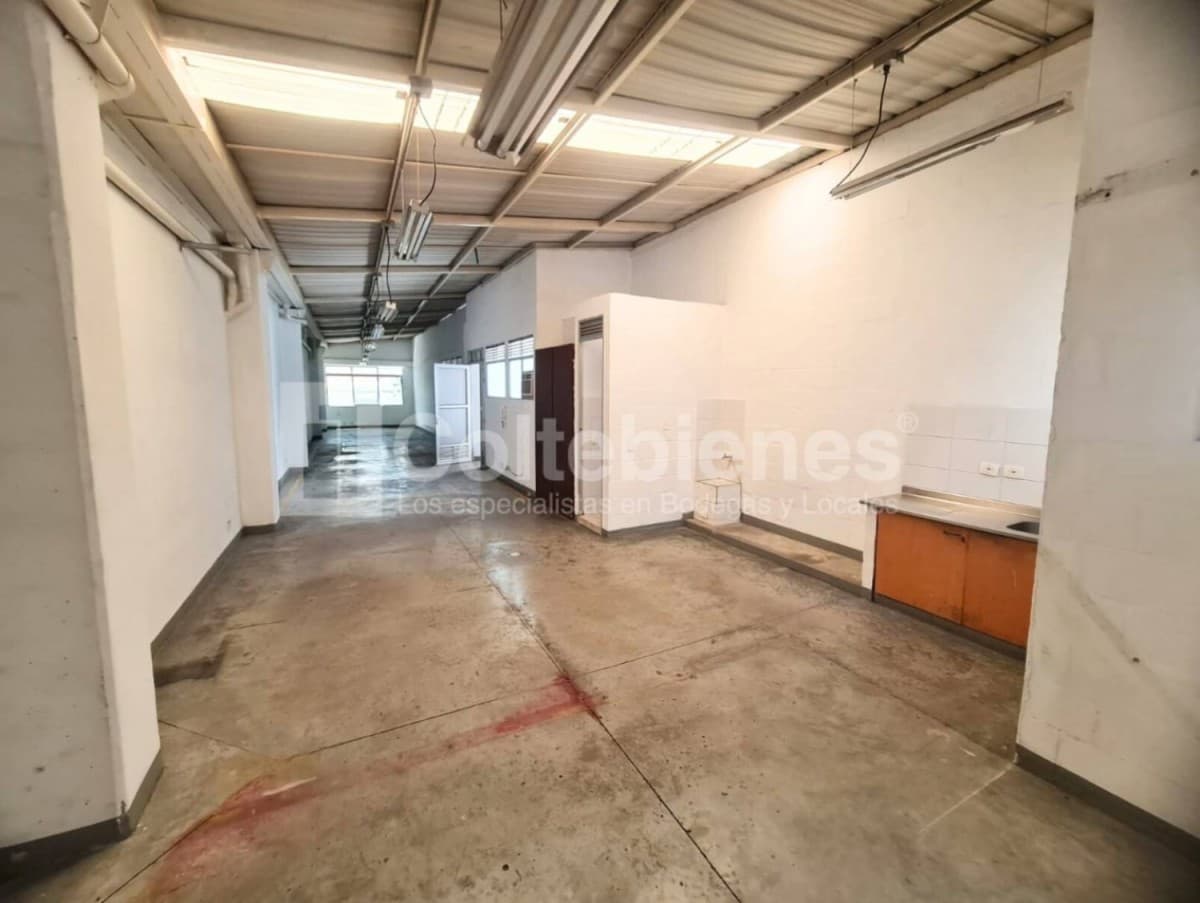 Bodega en arriendo – Guayabal, Medellín foto 5