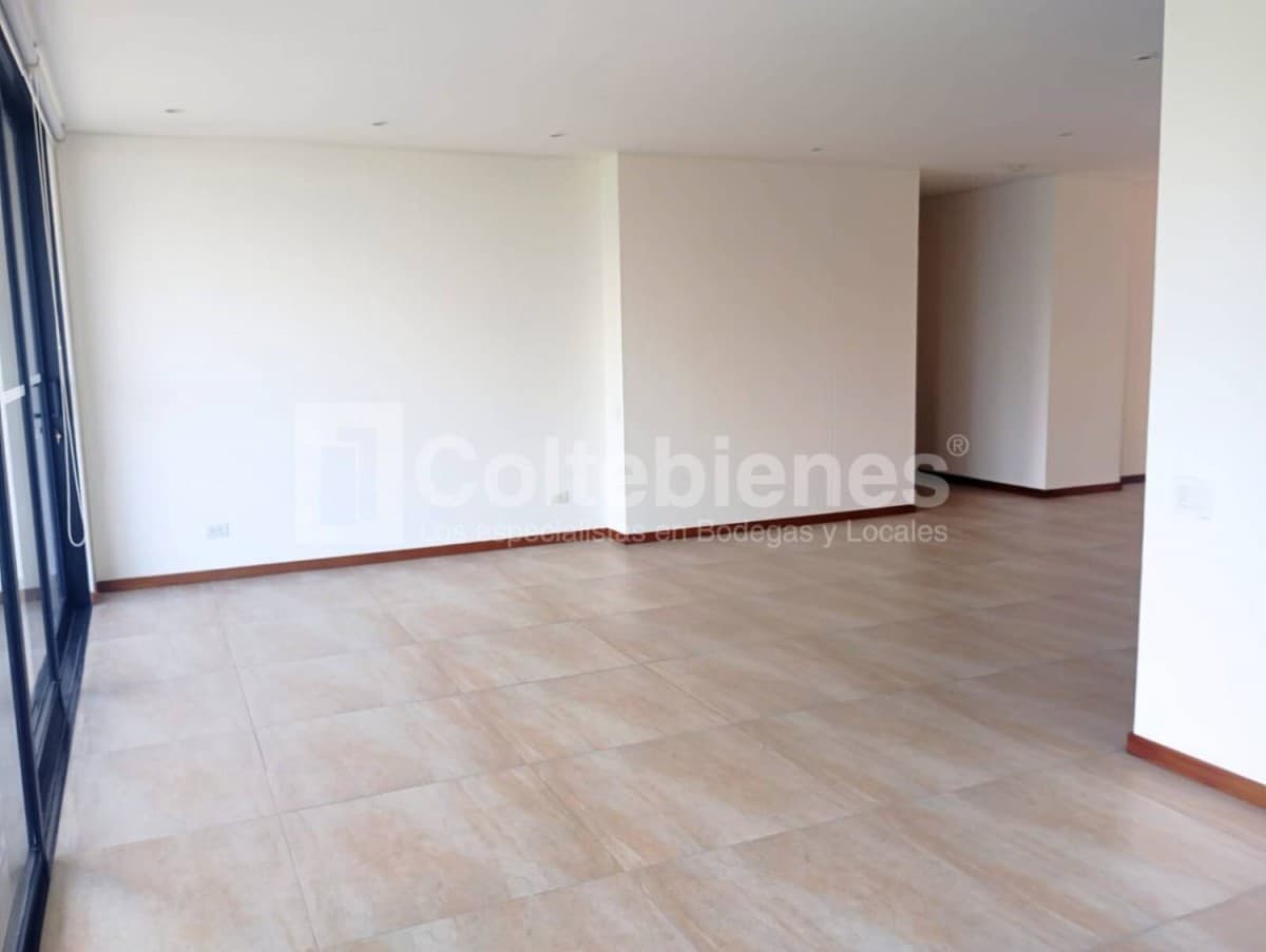 Apartamento en arriendo – Poblado, Medellín