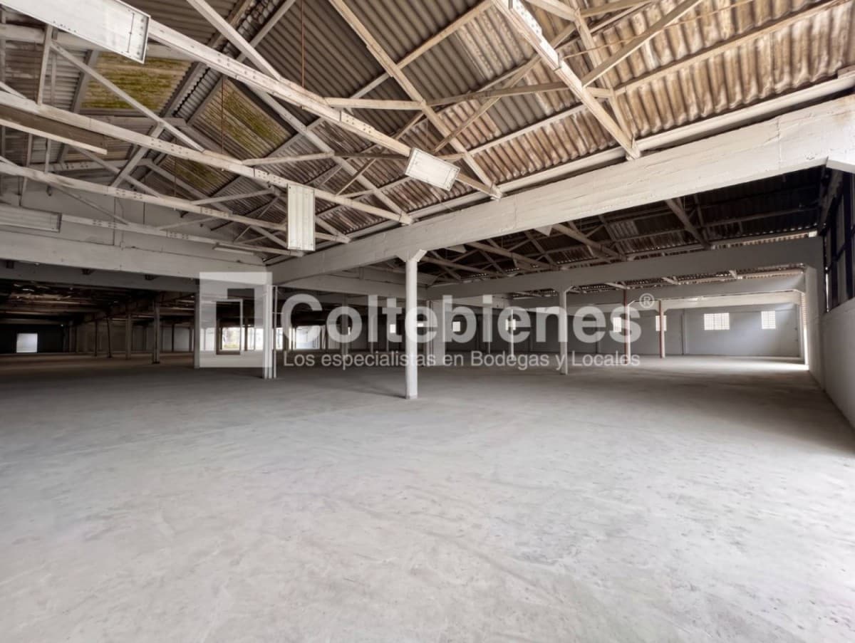 Bodega en arriendo – Itagüí foto 2