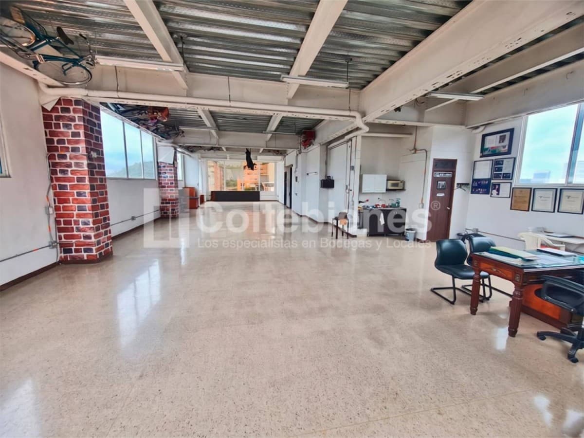Bodega en arriendo – San Diego, Medellín