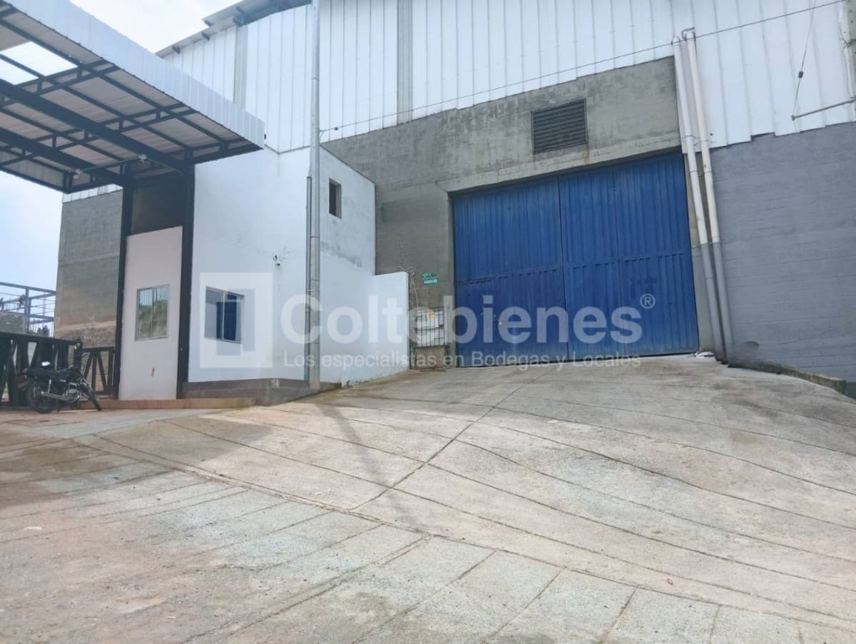 Bodega en arriendo – Caldas foto 2