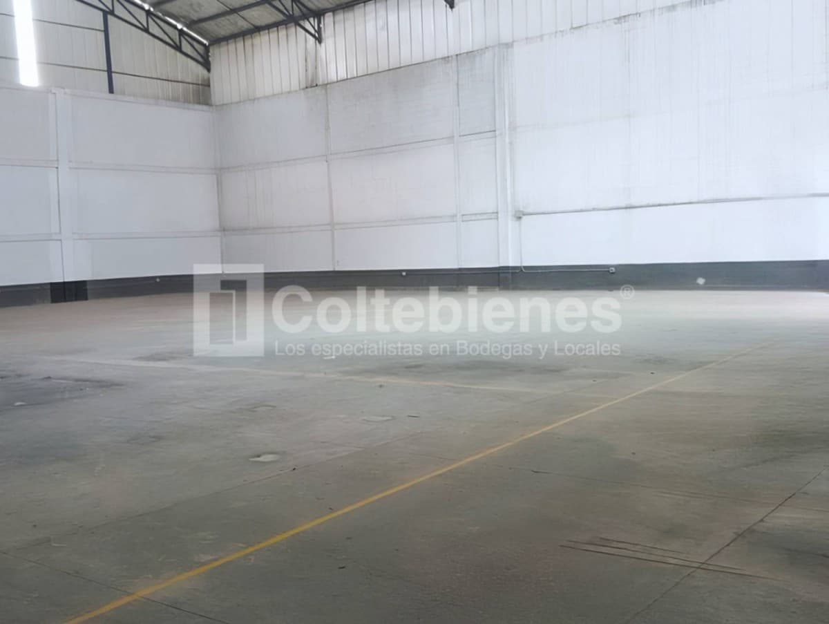 Bodega en arriendo – Caldas foto 3