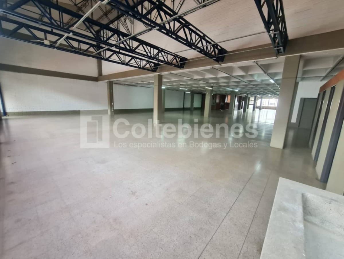 Local en arriendo – Guayabal, Medellín foto 3