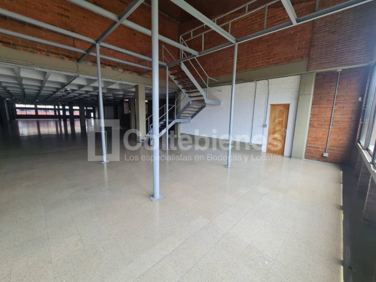 Local en arriendo – Guayabal, Medellín foto 5