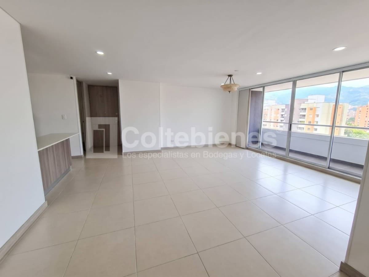 Apartamento en arriendo – La Abadia, Envigado foto 4