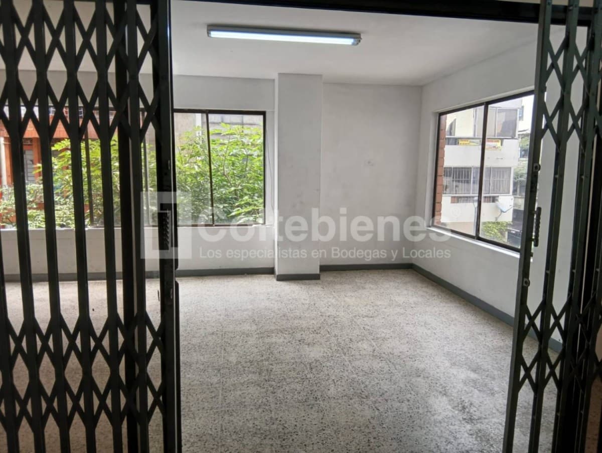 Bodega en arriendo – Centro, Medellín foto 3