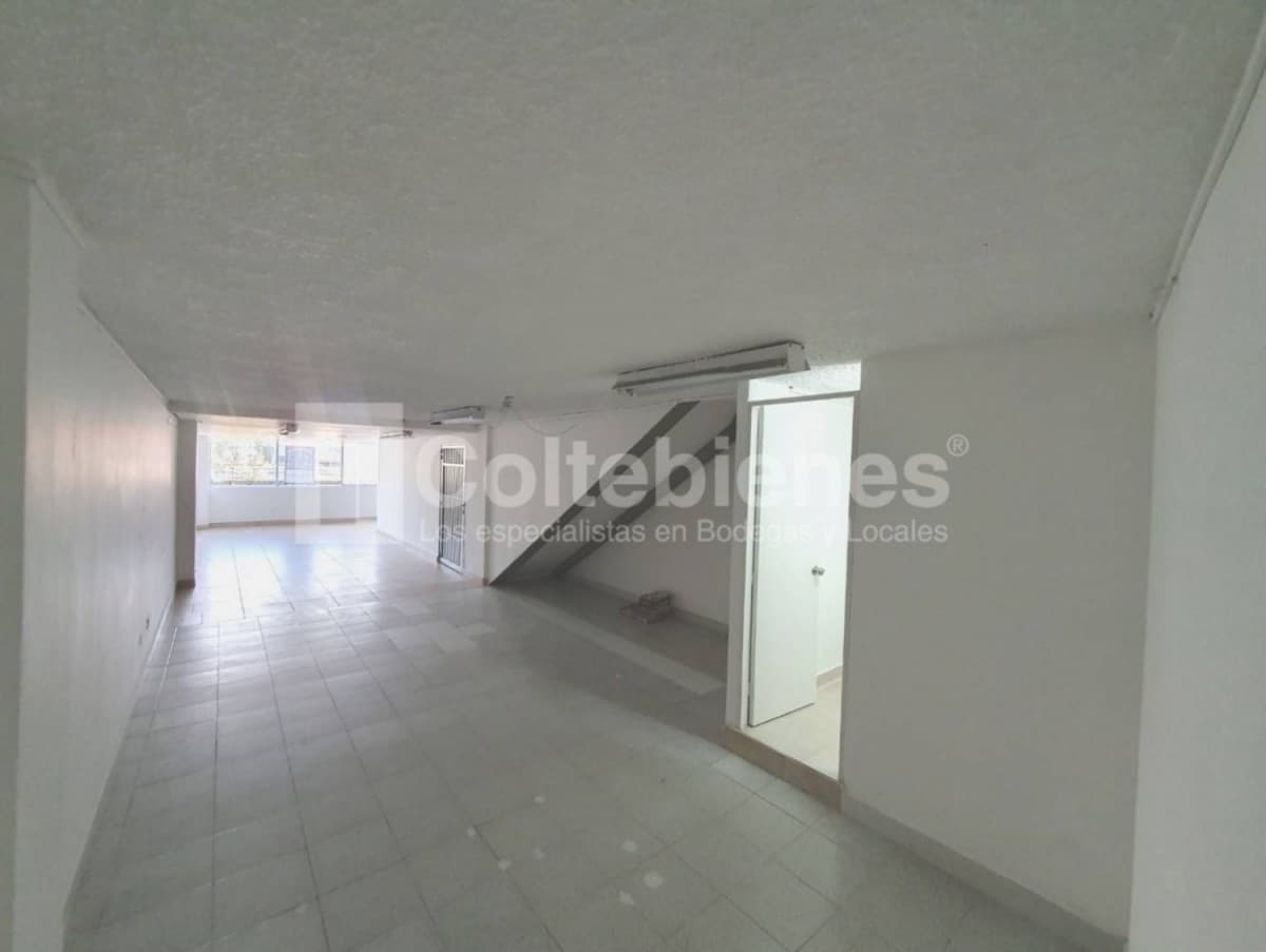 Local en arriendo – Guayabal, Medellín foto 2