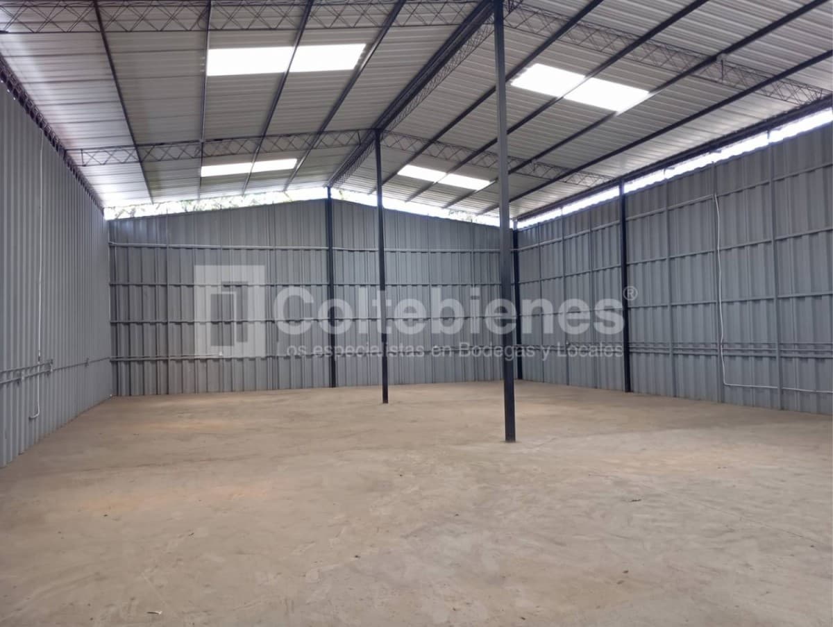 Bodega en arriendo – Guarne foto 3