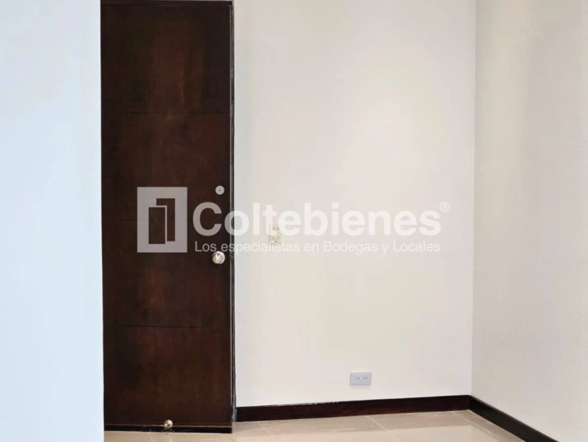 Oficina en arriendo – Poblado, Medellín foto 3