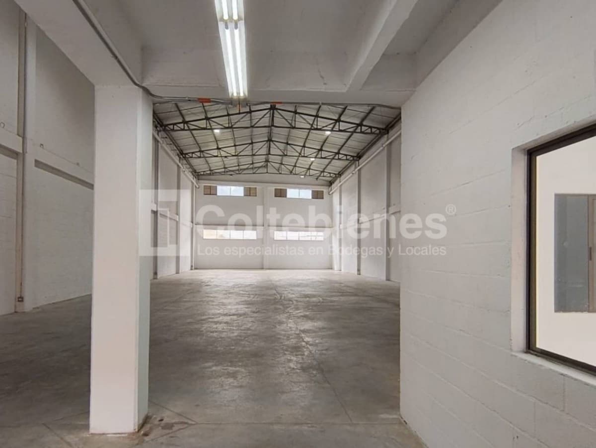 Bodega en arriendo – La Estrella foto 3