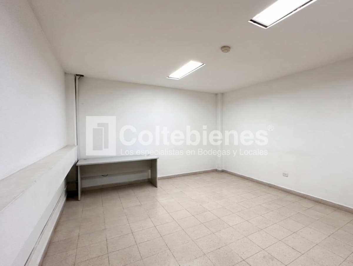 Bodega en arriendo – La Estrella foto 5
