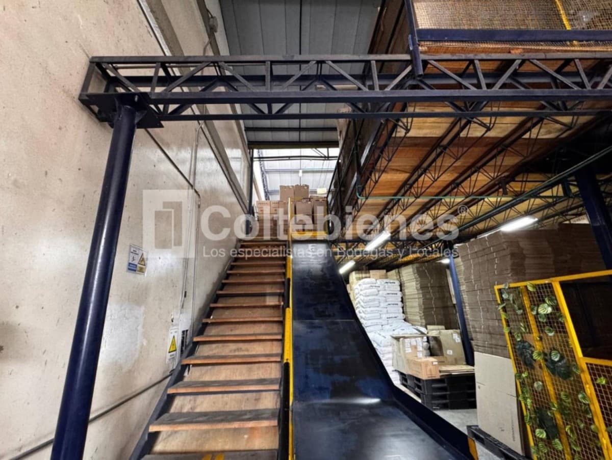 Bodega en arriendo – La Estrella