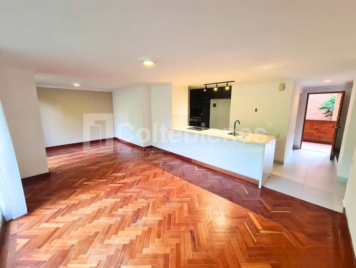 Apartamento en arriendo – Poblado, Medellín