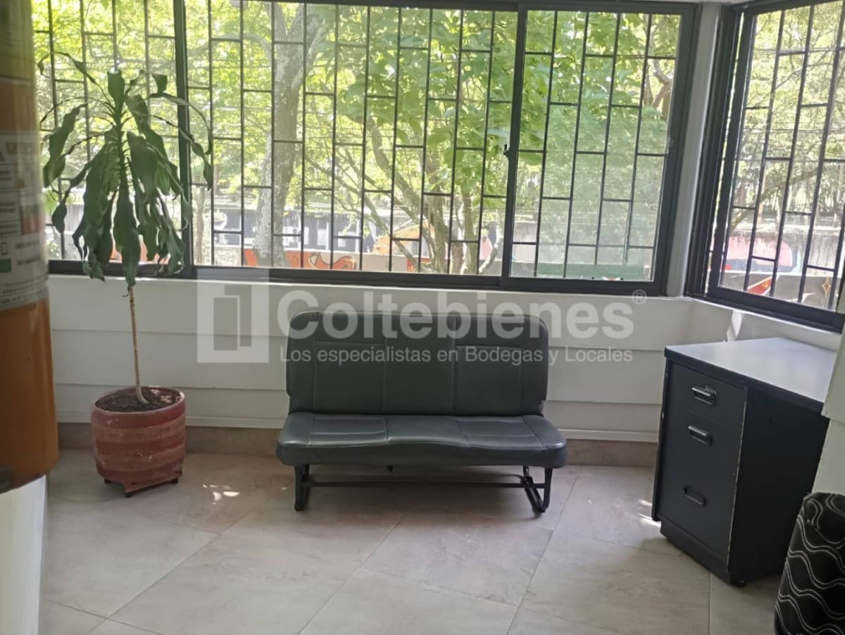 Casa Comercial en arriendo – Belén, Medellín foto 2