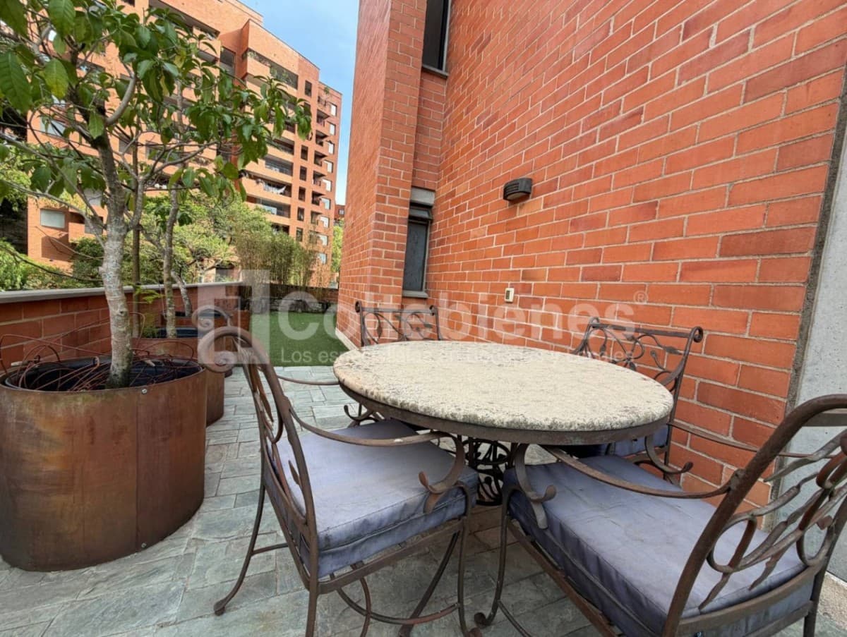 Apartamento en arriendo – Poblado, Medellín foto 2