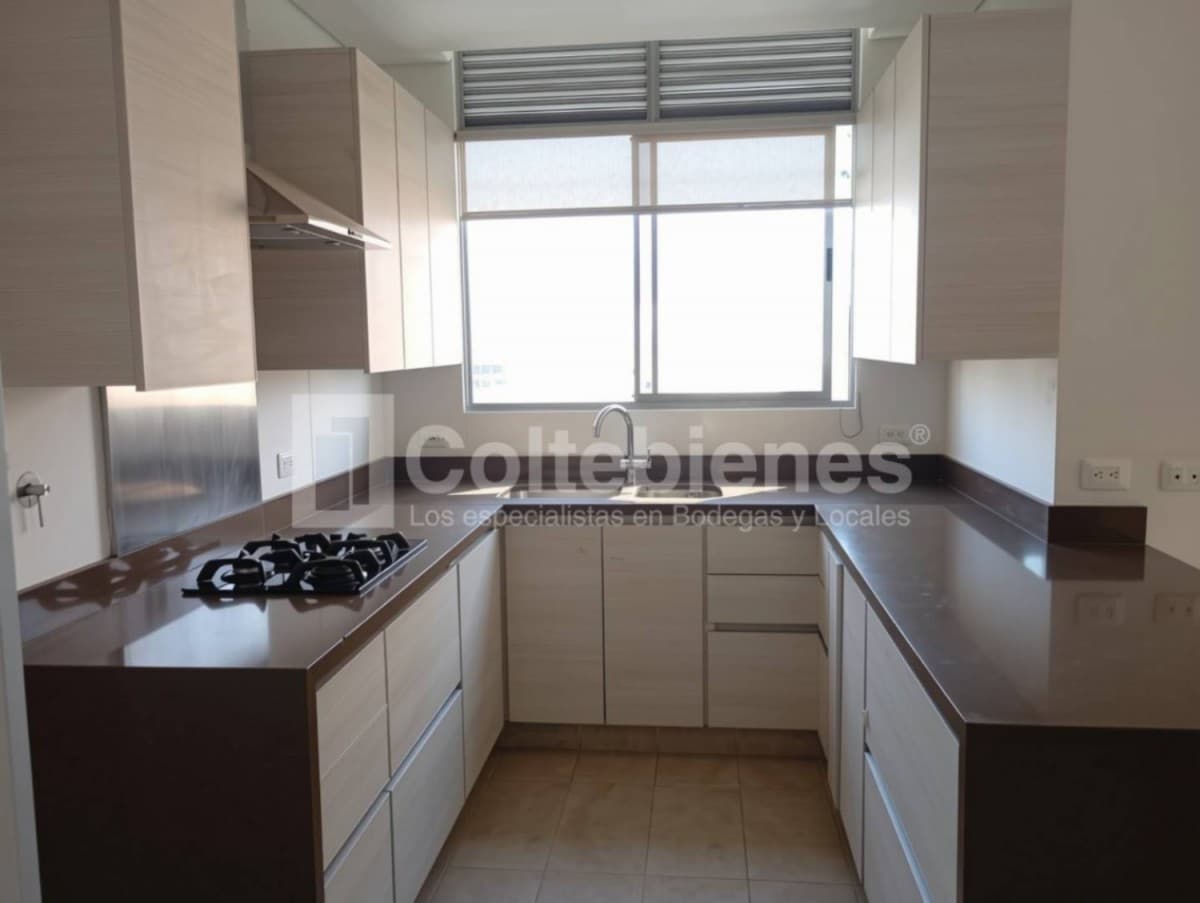 Apartamento en arriendo – Poblado, Medellín foto 4