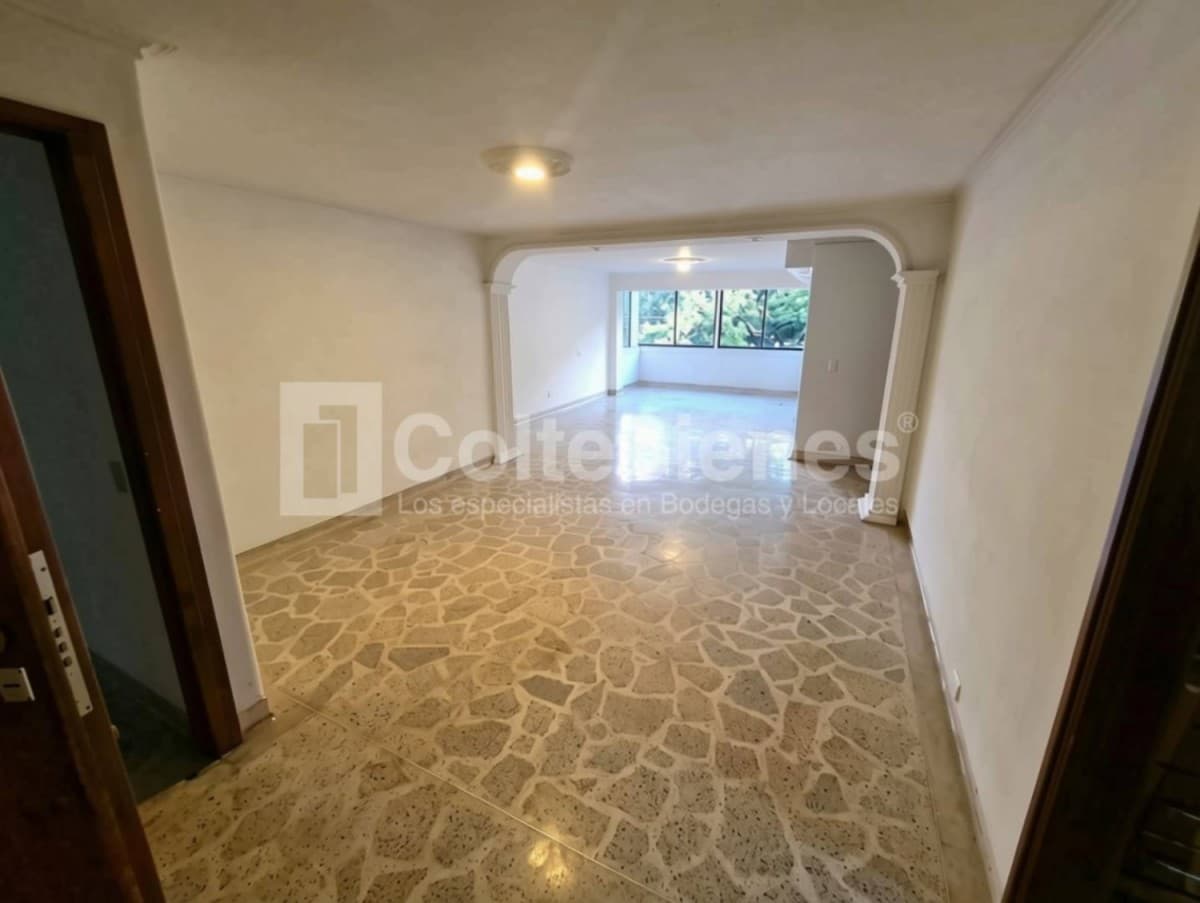 Apartamento en arriendo – Conquistadores, Medellín